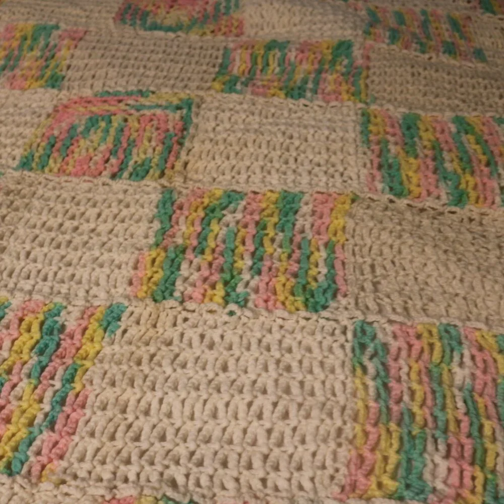handmade vintage Afghan crochet blanket 80x60 size nice condition